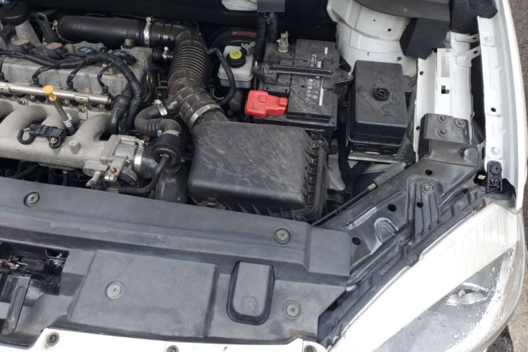 Used Brilliance V5 2016 1.5T Automatic Two-Wheel Drive Smart Version Engine Bay Left