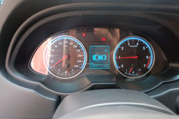 Used Brilliance V5 2016 1.5T Manual Two-Wheel Drive Smart Version Instrument Cluster