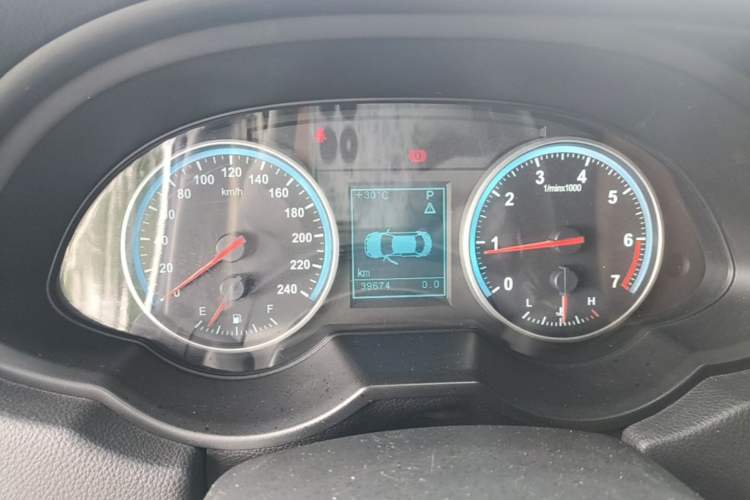 Used Brilliance V5 2016 1.5T Automatic Two-Wheel Drive Smart Version Instrument Cluster
