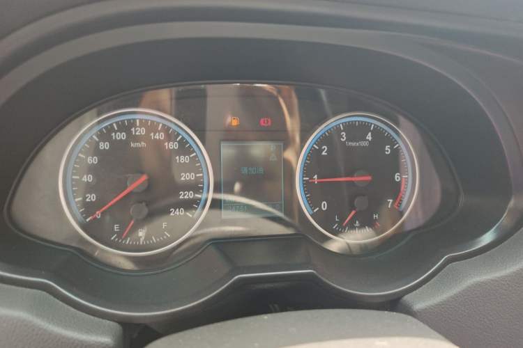 Used Brilliance V5 2016 1.5T Automatic Two-Wheel Drive Sport Model Instrument Cluster