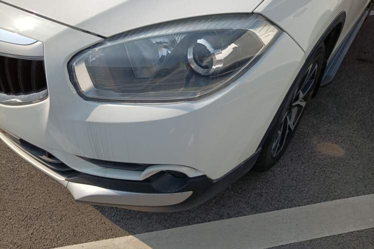 Used Brilliance V5 2016 1.5T Manual Two-Wheel Drive Smart Version Left Front Headlight