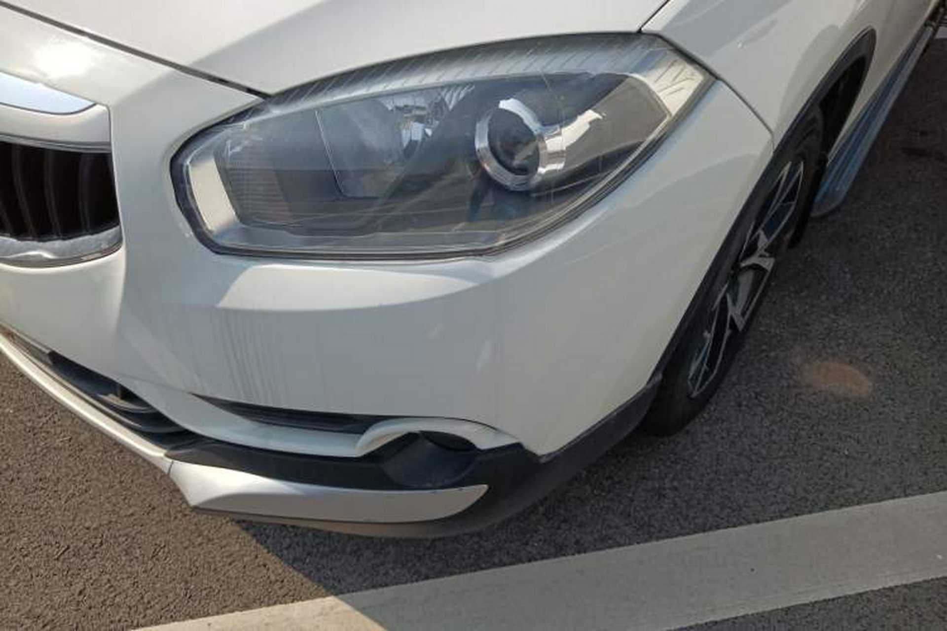 Used Brilliance V5 2016 1.5T Manual Two-Wheel Drive Smart Version Left Front Headlight