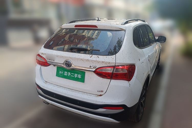 Used Brilliance V5 2016 1.5T Manual Two-Wheel Drive Smart Version Rear Right 45 Deg