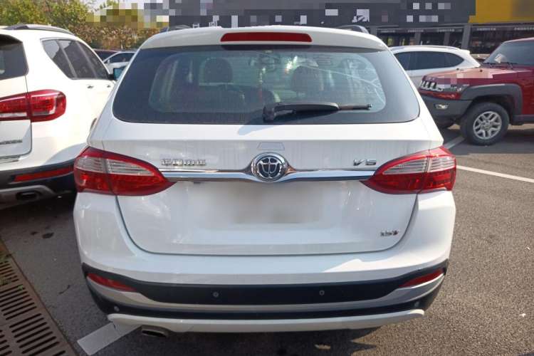 Used Brilliance V5 2016 1.5T Manual Two-Wheel Drive Smart Version Rear