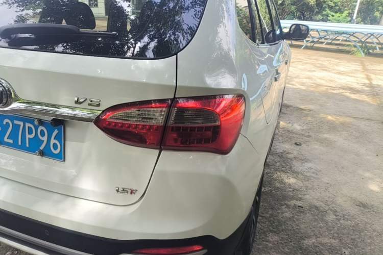 Used Brilliance V5 2016 1.5T Automatic Two-Wheel Drive Smart Version Right Rear Taillight