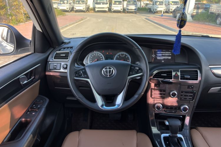 Used Brilliance V5 2016 1.5T Automatic Two-Wheel Drive Smart Version Steering Wheel