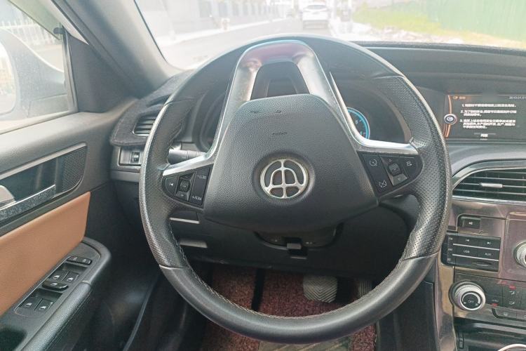 Used Brilliance V5 2016 1.5T Automatic Two-Wheel Drive Smart Version Steering Wheel