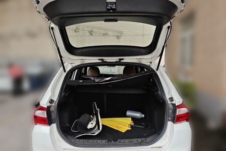 Used Brilliance V5 2016 1.5T Automatic Two-Wheel Drive Smart Version Trunk