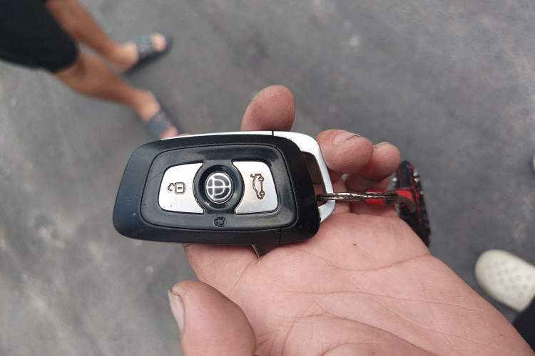 Used Brilliance V5 2016 1.5T Automatic Two-Wheel Drive Smart Version Vehicle Key