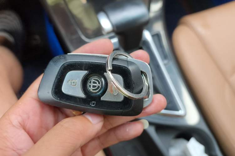 Used Brilliance V5 2016 1.5T Automatic Two-Wheel Drive Smart Version Vehicle Key