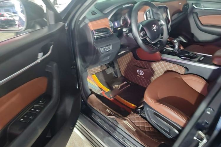 Used Brilliance V6 2018 1.5T Automatic Prestige Model Driver Seat