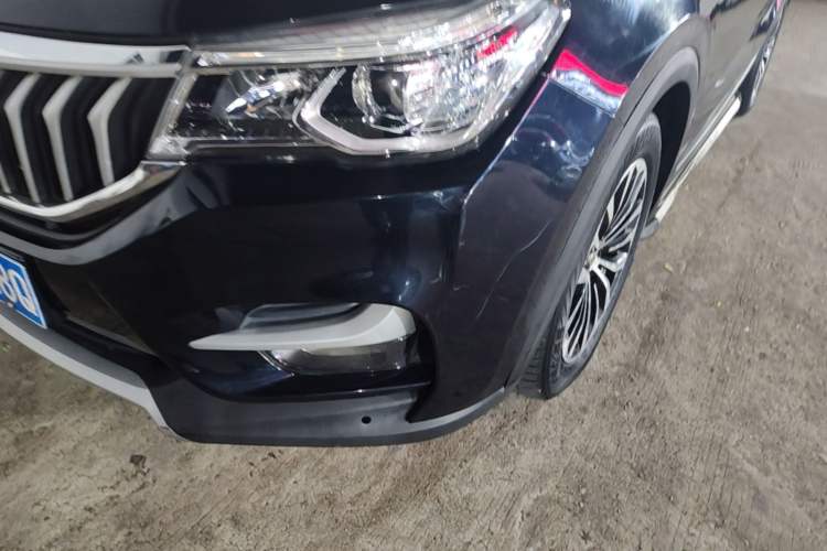 Used Brilliance V6 2018 1.5T Automatic Prestige Model Left Front Headlight