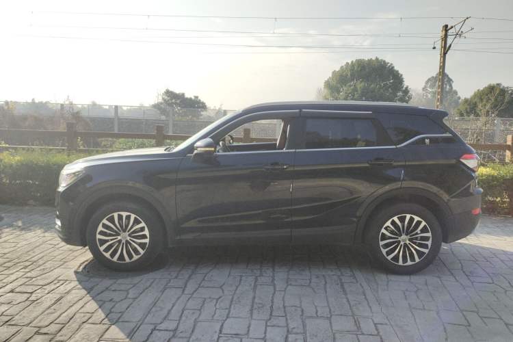 Used Brilliance V6 2018 1.5T Manual Luxury Model Left Side