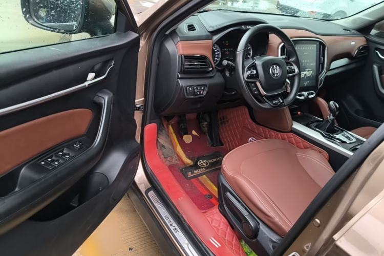 Used Brilliance V6 2018 1.5T Manual Luxury Model Driver Seat