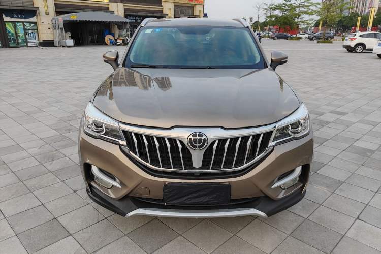 Used Brilliance V6 2018 1.5T Manual Luxury Model Front