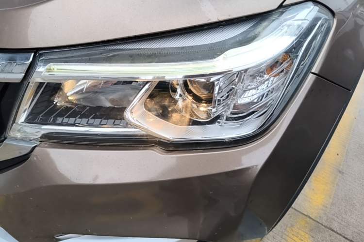 Used Brilliance V6 2018 1.5T Manual Luxury Model Left Front Headlight