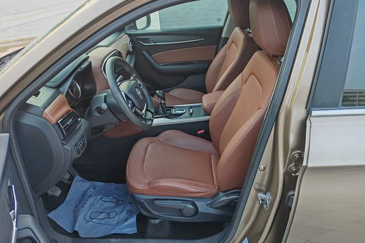 Used Brilliance V6 2018 1.5T Manual Luxury Model Left Front Seat