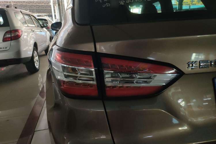 Used Brilliance V6 2018 1.5T Manual Luxury Model Left Rear Taillight