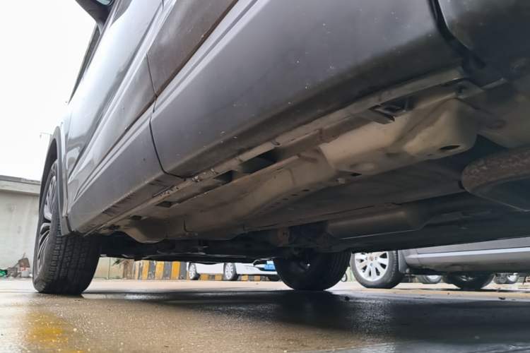 Used Brilliance V6 2018 1.5T Manual Luxury Model Left Side Sill
