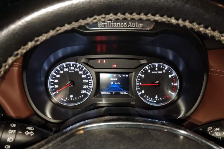 Used Brilliance V6 2018 1.5T Automatic Luxury Model Instrument Cluster