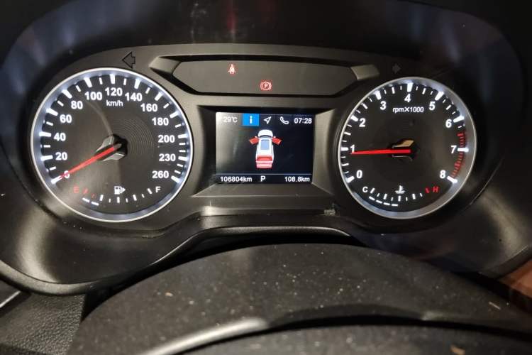 Used Brilliance V6 2018 1.5T Automatic Luxury Model Odometer Close Up