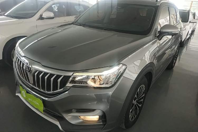 Used Brilliance V6 2018 1.5T Automatic Luxury Model Guazi used car, China used car export, Used car for sale, Used Brilliance cars, Cheapest cars for sale