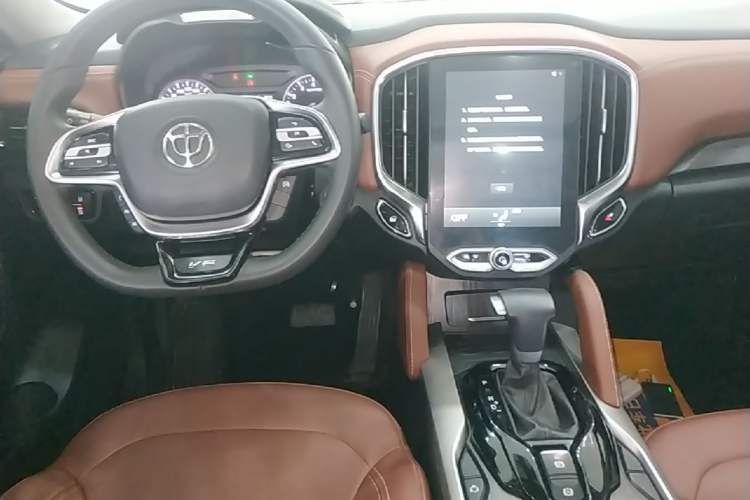 Used Brilliance V6 2018 1.5T Automatic Prestige Model Audio And AC Panel
