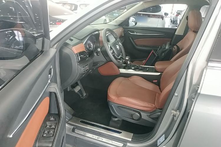 Used Brilliance V6 2018 1.5T Automatic Prestige Model Driver Seat