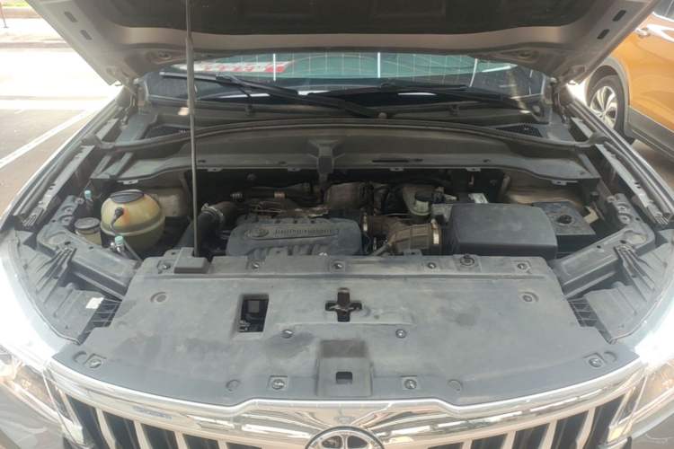 Used Brilliance V6 2018 1.5T Automatic Prestige Model Engine Bay