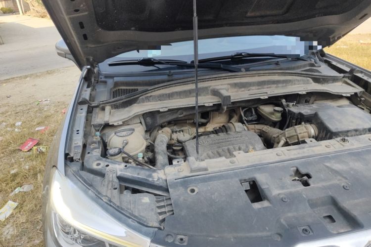 Used Brilliance V6 2018 1.5T Automatic Luxury Model Engine Bay Right
