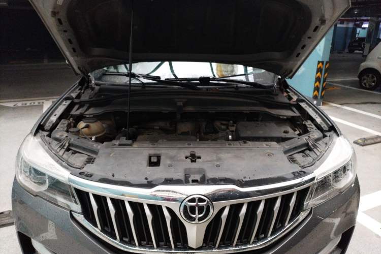 Used Brilliance V6 2018 1.5T Automatic Prestige Model Engine Bay
