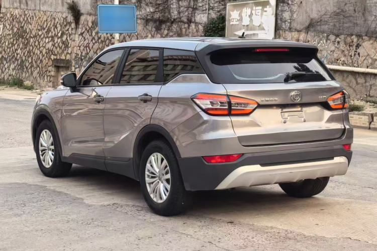 Used Brilliance V6 2018 1.5T Manual Elite Model Exterior 2