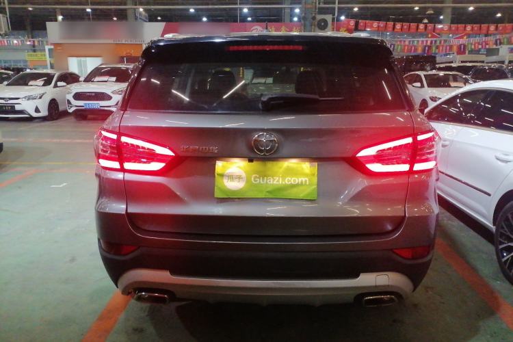 Used Brilliance V6 2018 1.5T Automatic Prestige Model Exterior 4