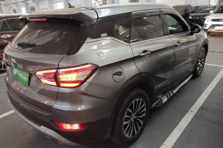 Used Brilliance V6 2018 1.5T Automatic Prestige Model Exterior 5