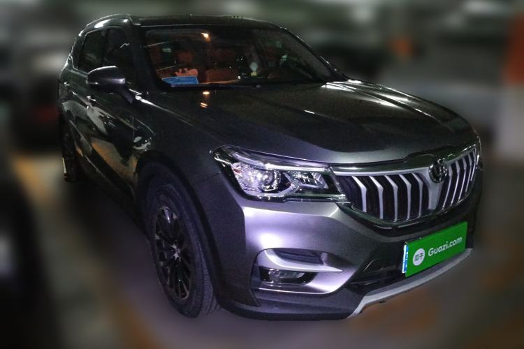 Used Brilliance V6 2018 1.5T Automatic Prestige Model Front Right 45 Deg
