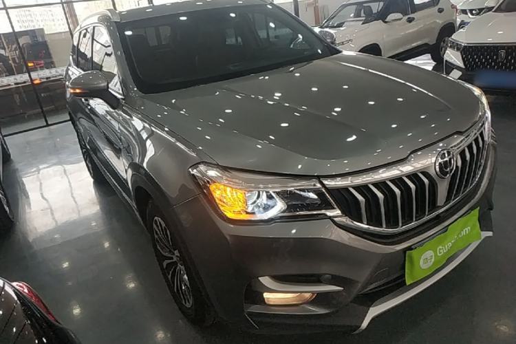 Used Brilliance V6 2018 1.5T Automatic Prestige Model Front Right 45 Deg