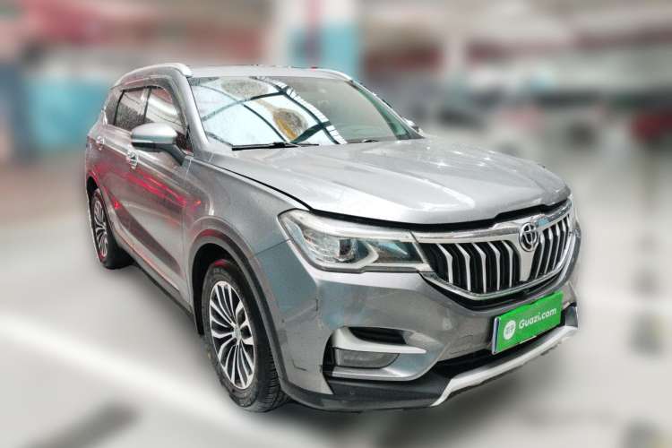 Used Brilliance V6 2018 1.5T Automatic Prestige Model Front Right 45 Deg