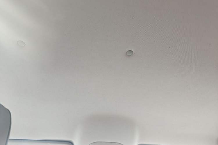 Used Brilliance V6 2018 1.5T Manual Luxury Model Headliner