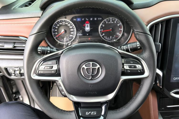 Used Brilliance V6 2018 1.5T Automatic Flagship Model Interior 2