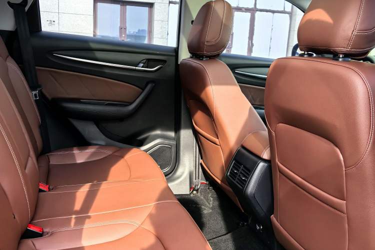 Used Brilliance V6 2018 1.5T Automatic Flagship Model Interior 6