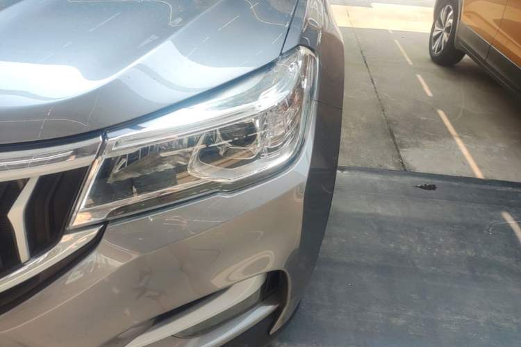 Used Brilliance V6 2018 1.5T Automatic Prestige Model Left Front Headlight