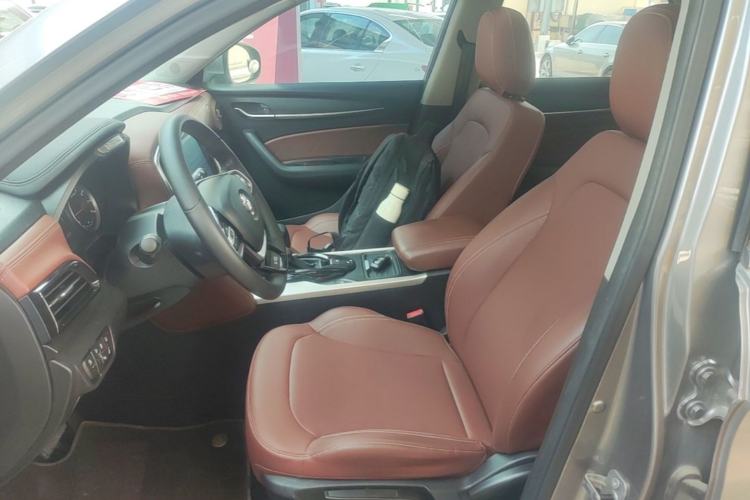 Used Brilliance V6 2018 1.5T Automatic Prestige Model Left Front Seat