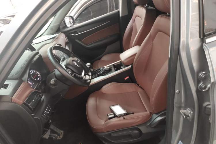 Used Brilliance V6 2018 1.5T Automatic Prestige Model Left Front Seat
