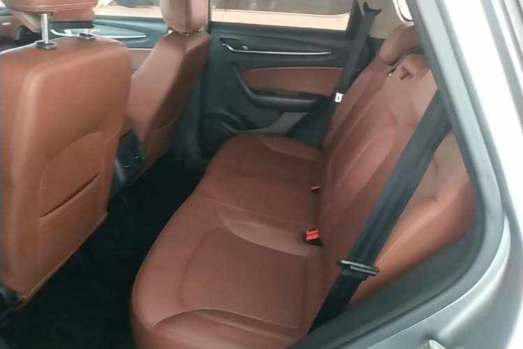 Used Brilliance V6 2018 1.5T Automatic Luxury Model Left Rear Seat