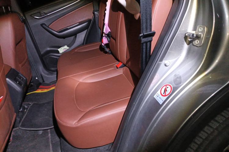 Used Brilliance V6 2018 1.5T Automatic Prestige Model Left Rear Seat