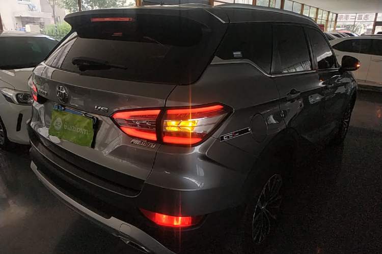 Used Brilliance V6 2018 1.5T Automatic Luxury Model Rear Right 45 Deg