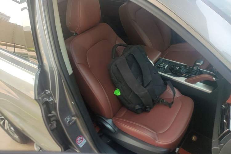 Used Brilliance V6 2018 1.5T Automatic Prestige Model Right Front Seat