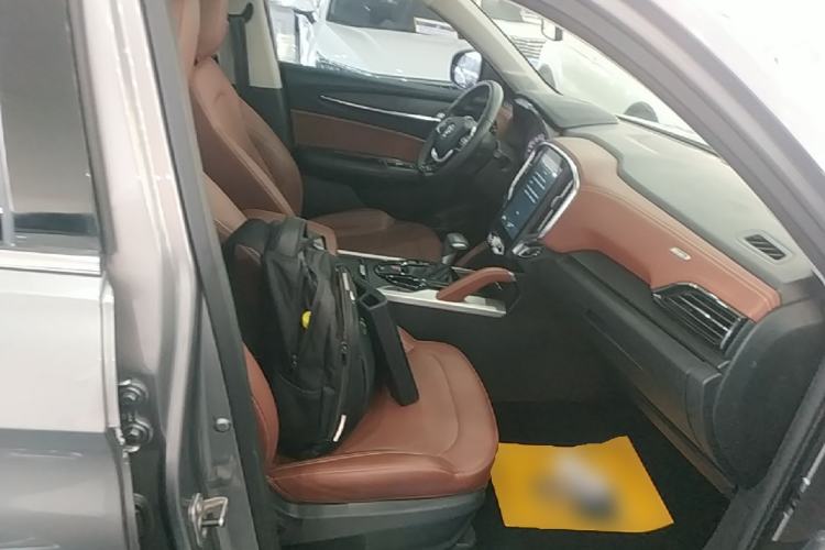 Used Brilliance V6 2018 1.5T Automatic Prestige Model Right Front Seat