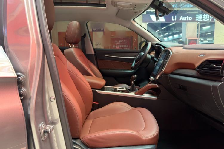 Used Brilliance V6 2018 1.5T Manual Luxury Model Right Front Seat