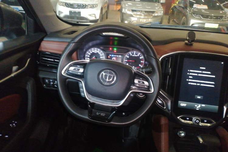 Used Brilliance V6 2018 1.5T Automatic Prestige Model Steering Wheel